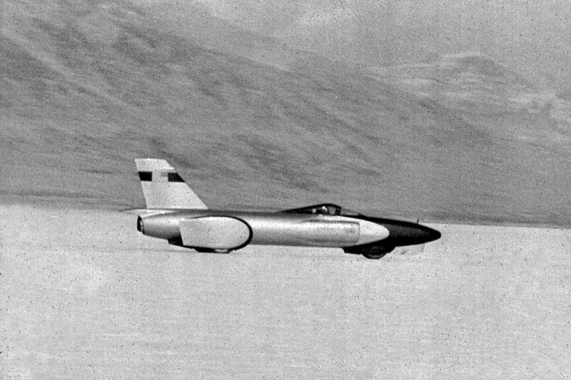 Illustration for article titled The Blazing Fast Evolution of Land Speed Record Cars